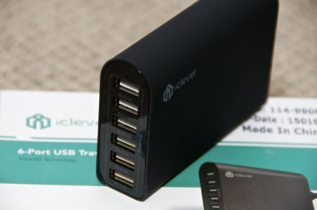 iClever USB Charger 2.jpg