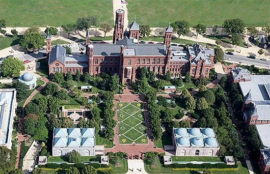 Smithsonian4.webp