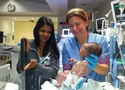 ipad-nicu-hospital-baby.webp