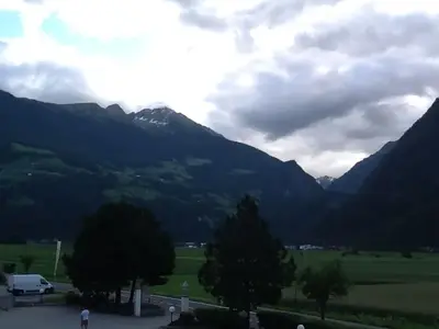image-1076050315.webp