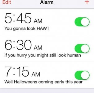 funny-pictures-phone-alarms-halloween-early-iphone.jpg