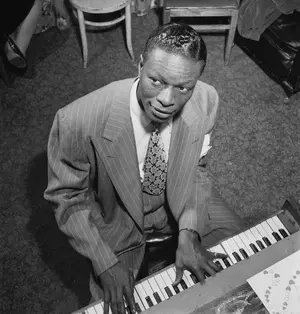 Nat_King_Cole_(Gottlieb_01511).webp