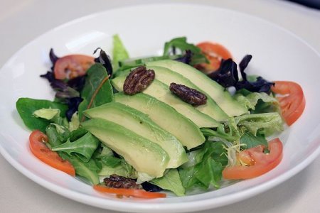 salad-avocado_tomato-600x400.jpg