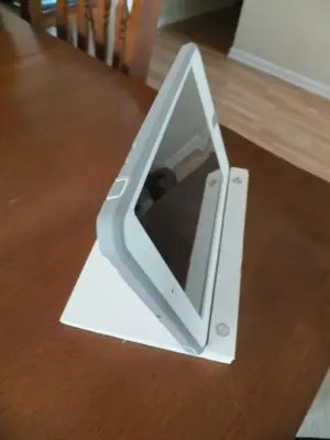 iPad Retina.SUPCASE Beetle Defense.Polyethylene Stand.2.webp