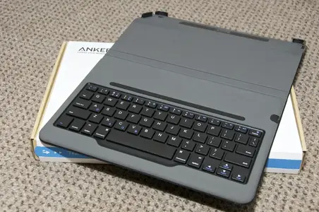 Anker BT Folio Keyboard Case 2.webp
