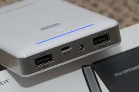 RAVPower 13000mAh Battery Pack - 2.webp