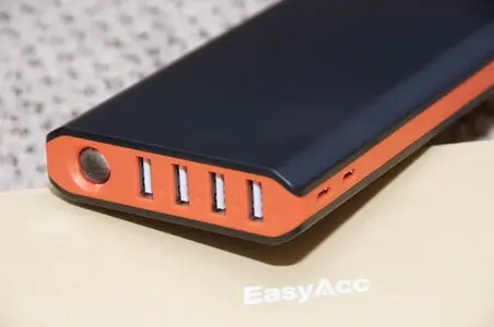 EasyAcc Monster Powerbank - 2.webp