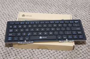 iClever Foldable Wireless Keyboard - 3.jpg