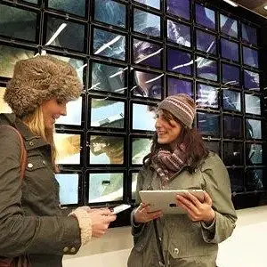 lara-croft-ipadbillboard