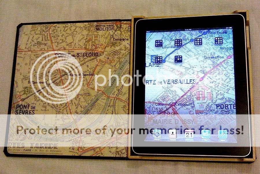 iPadWithParisMapAndWallpaper.jpg