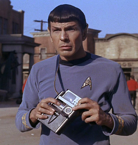 51_937-Tricorder%2520%2B%2520spock.jpg